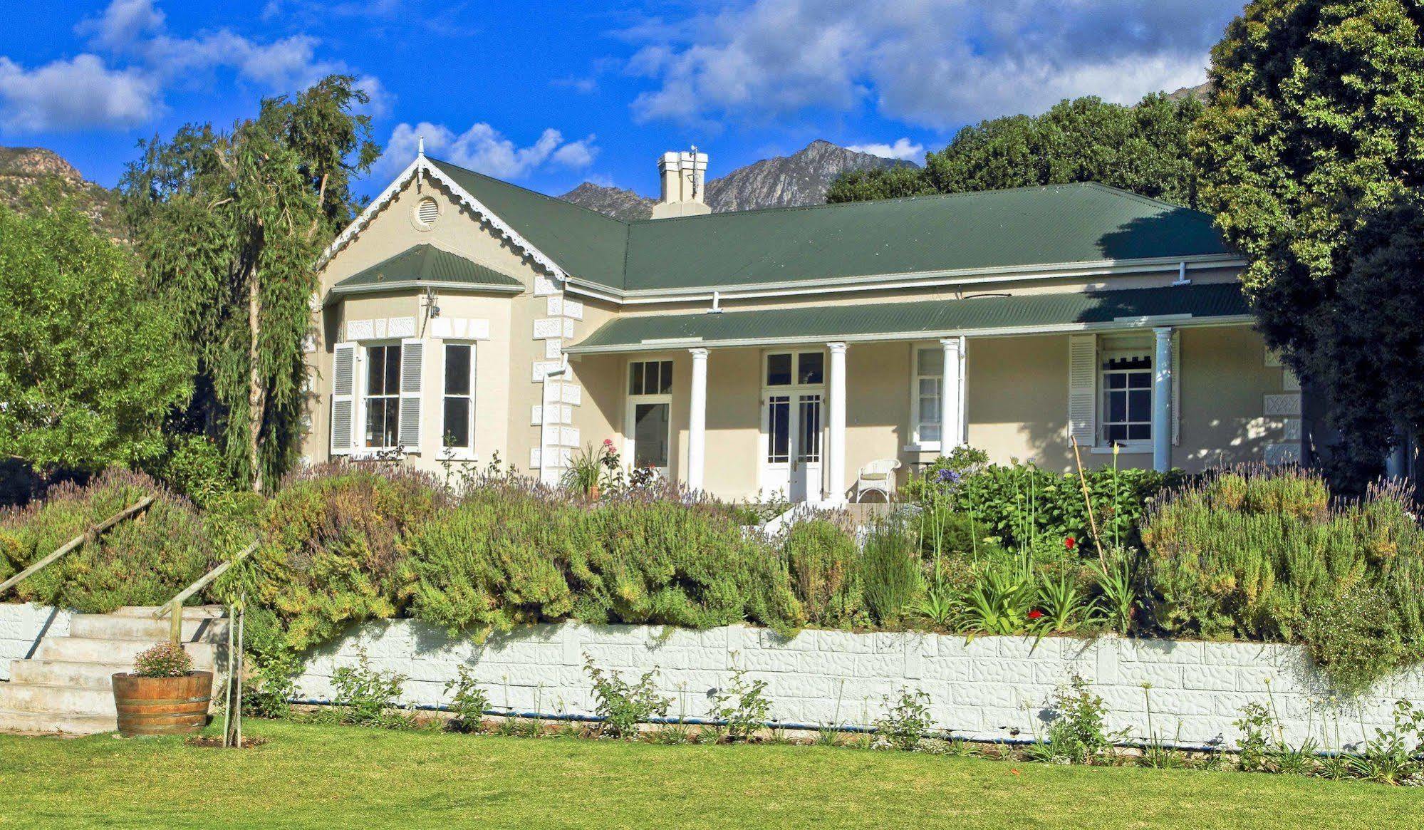 Montagu Vines Guesthouse Exterior photo